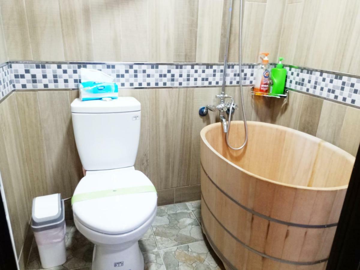 Woju Homestay Tainan Exterior foto