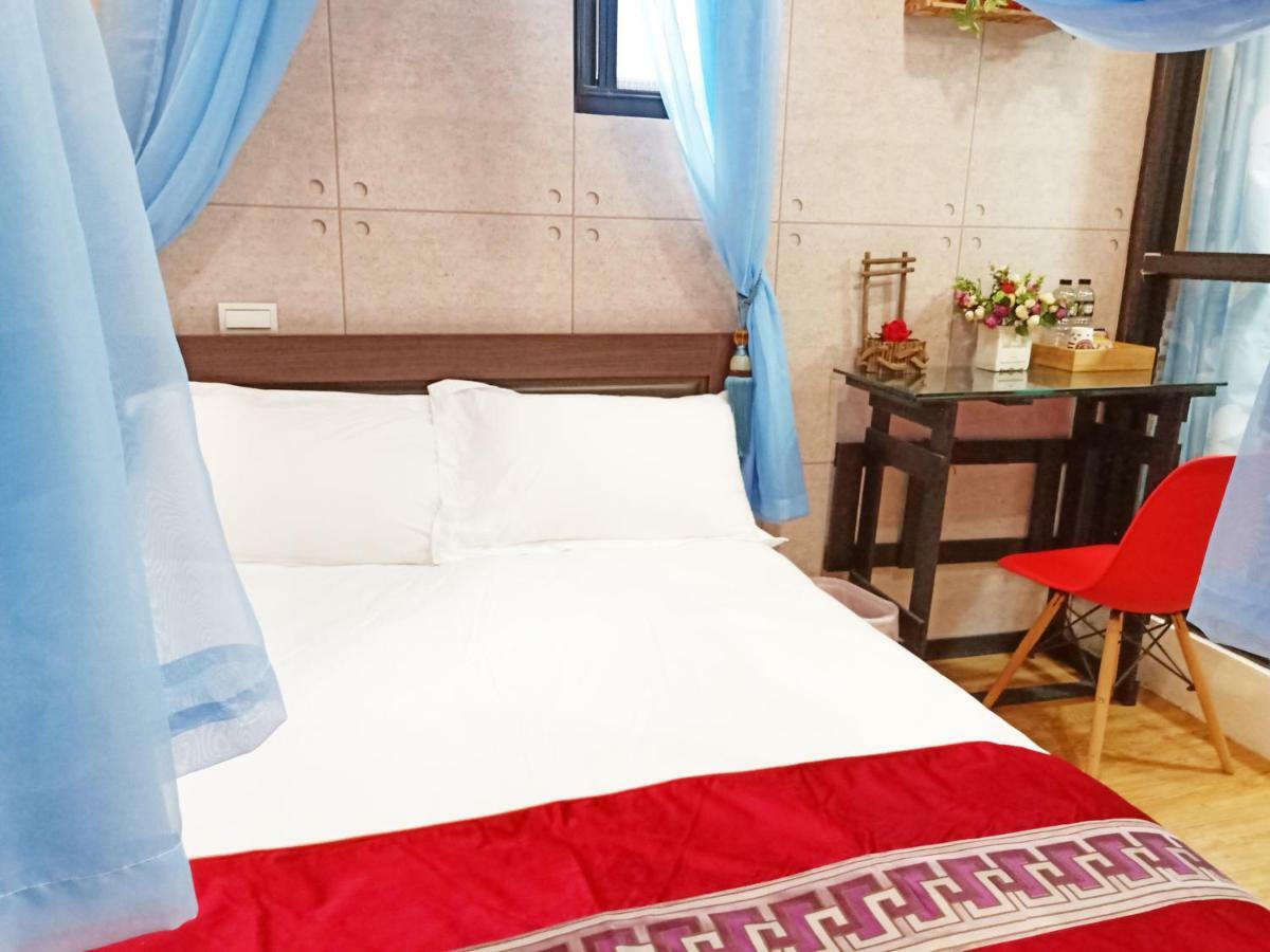 Woju Homestay Tainan Exterior foto