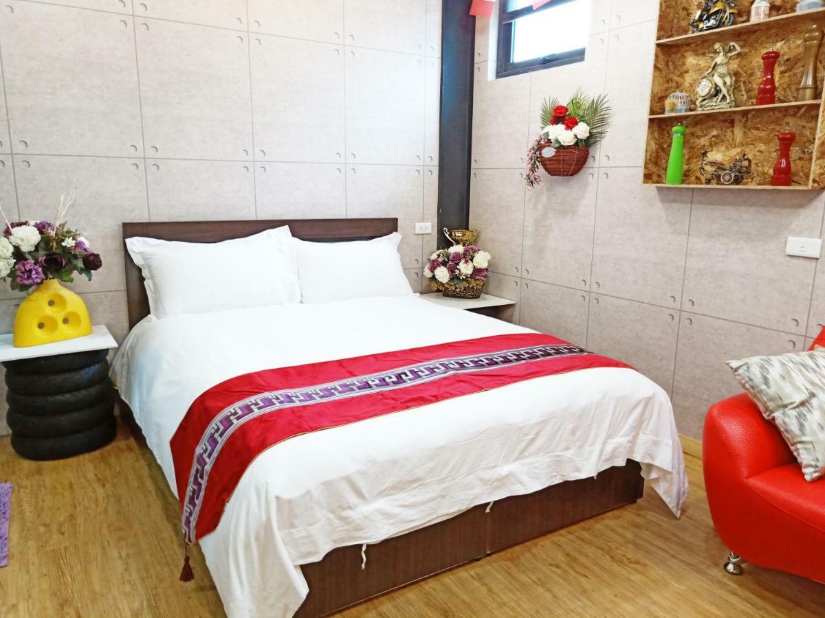 Woju Homestay Tainan Exterior foto